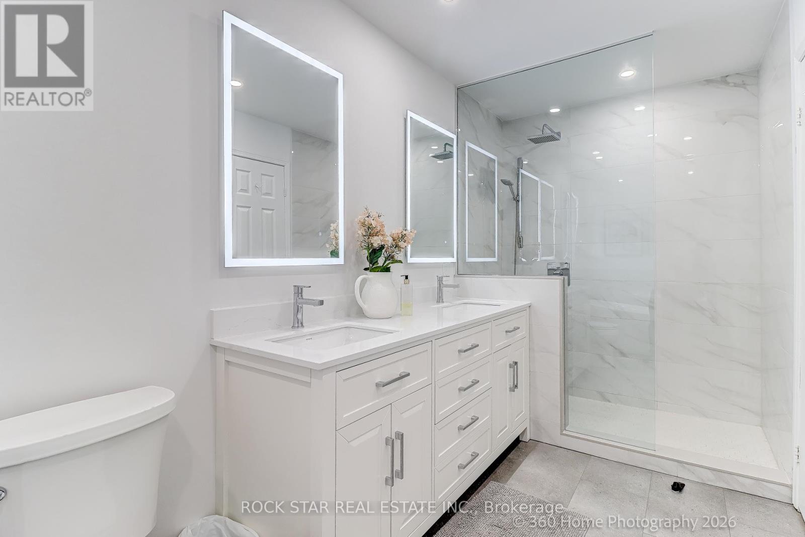 2444 Towne Boulevard, Oakville, Ontario  L6H 5X6 - Photo 33 - W12927194