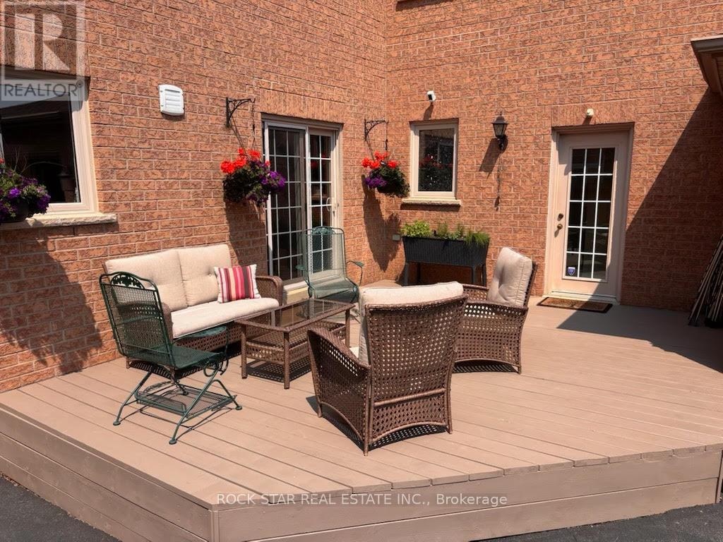 2444 Towne Boulevard, Oakville, Ontario  L6H 5X6 - Photo 45 - W12927194