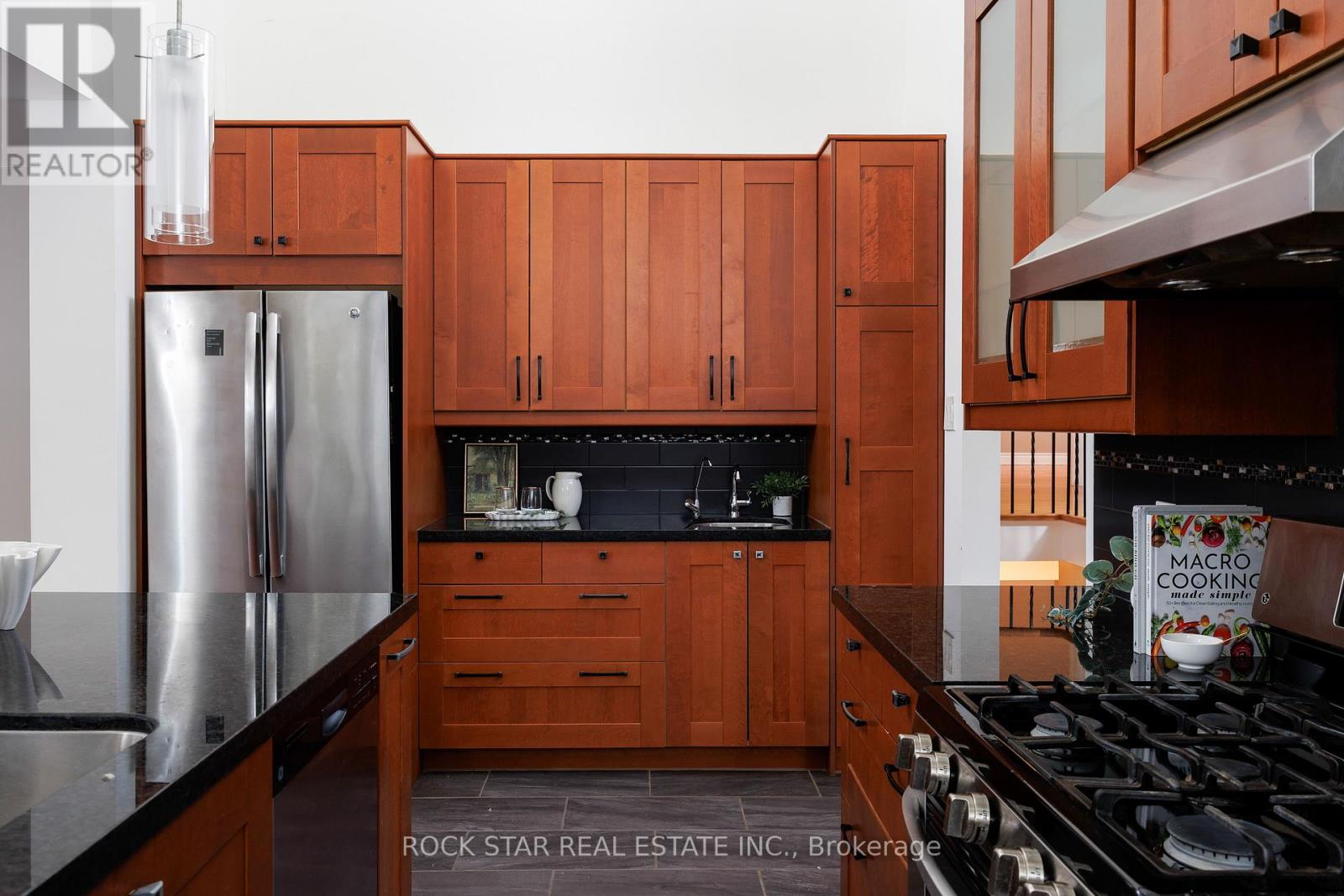 2144 Shelley Road, Oakville, Ontario  L6L 2K2 - Photo 17 - W12927214