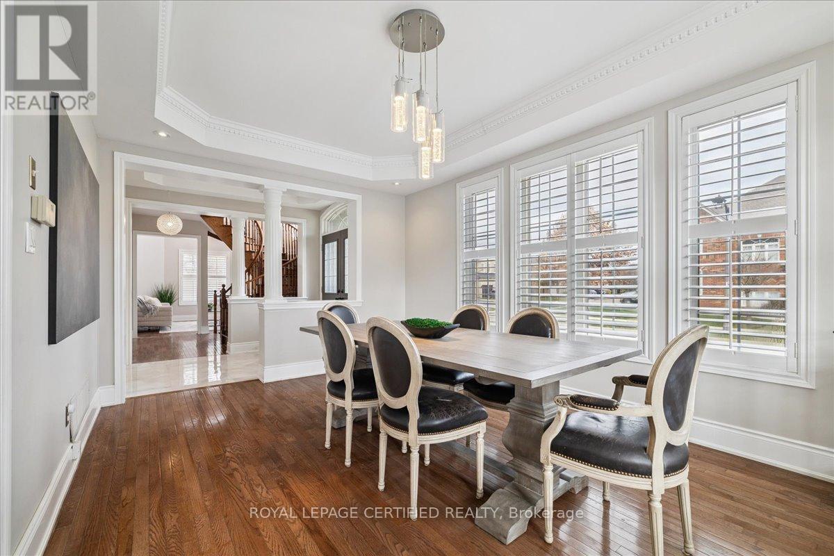 2523 Highmount Crescent, Oakville, Ontario  L6M 4Z1 - Photo 10 - W12927220