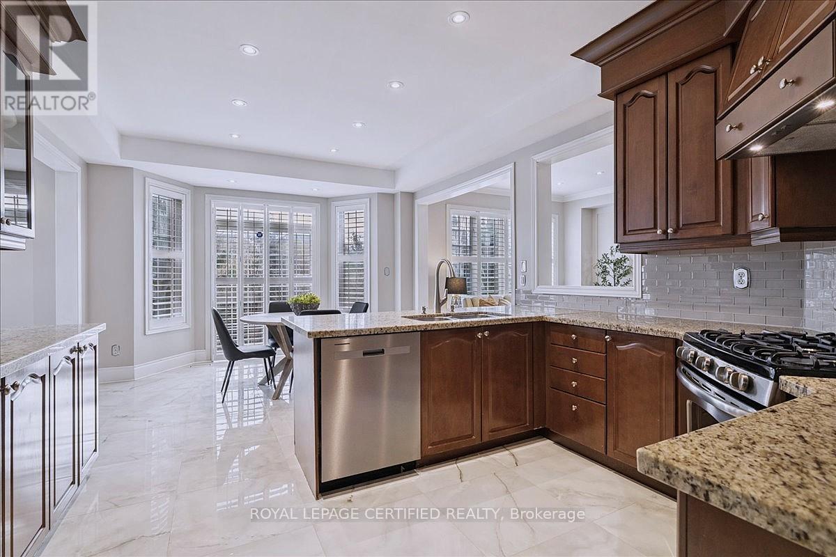 2523 Highmount Crescent, Oakville, Ontario  L6M 4Z1 - Photo 14 - W12927220