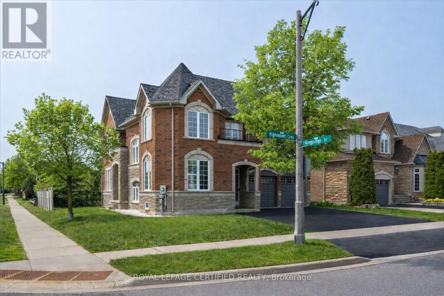 2523 Highmount Crescent, Oakville, Ontario  L6M 4Z1 - Photo 3 - W12927220