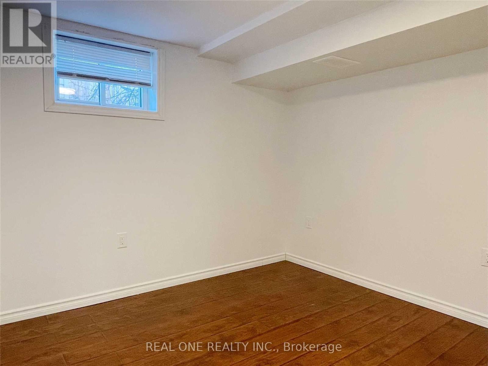 Basement - 36 Victor Boulevard, Hamilton, Ontario  L9A 2V4 - Photo 12 - X12927200