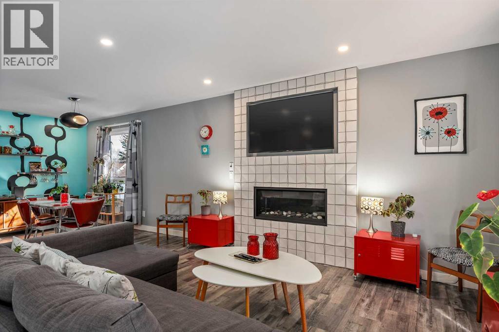 224 Cedarbrae Crescent Sw, Calgary, Alberta  T2W 1Y4 - Photo 8 - A2295154