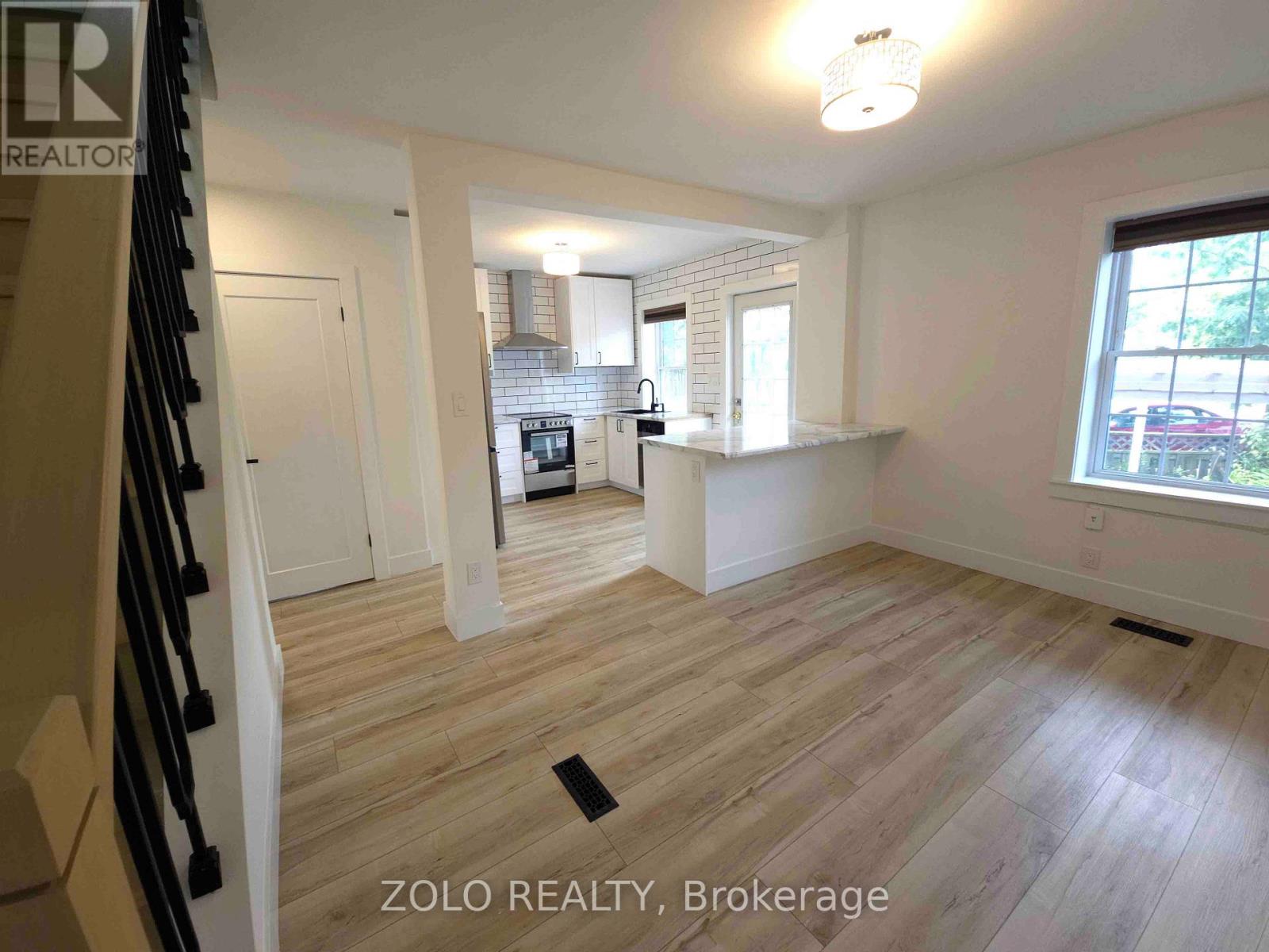 1504 King Street E, Hamilton, Ontario  L8K 1S8 - Photo 10 - X12883564