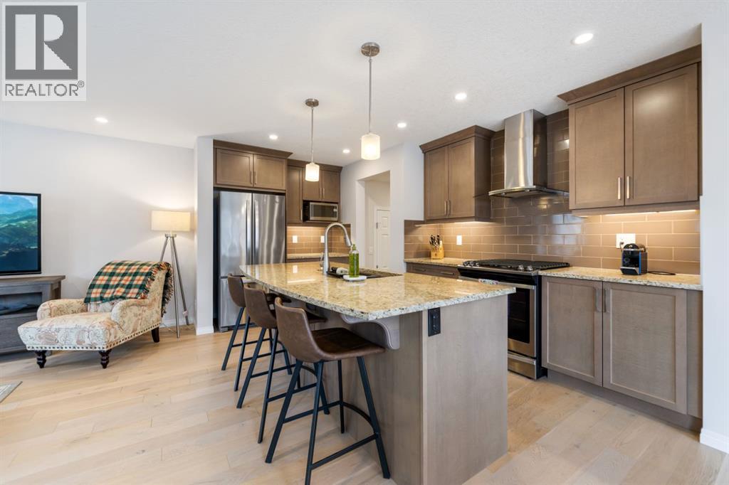 242 Hillcrest Square Sw, Airdrie, Alberta  T4B 4J2 - Photo 14 - A2295317