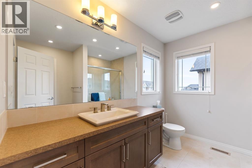 242 Hillcrest Square Sw, Airdrie, Alberta  T4B 4J2 - Photo 30 - A2295317