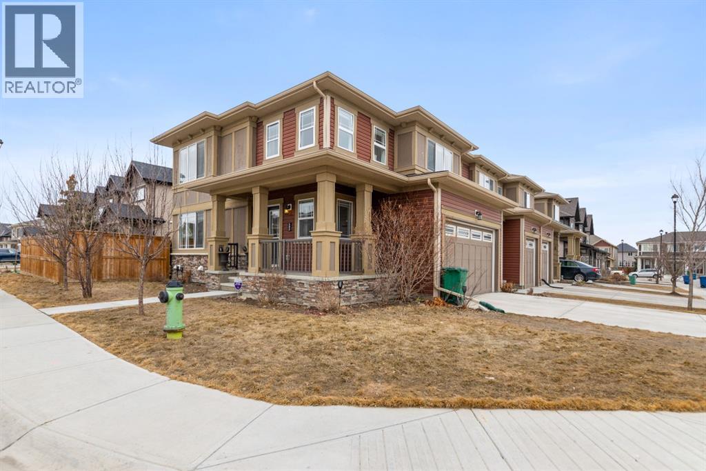 242 Hillcrest Square Sw, Airdrie, Alberta  T4B 4J2 - Photo 3 - A2295317