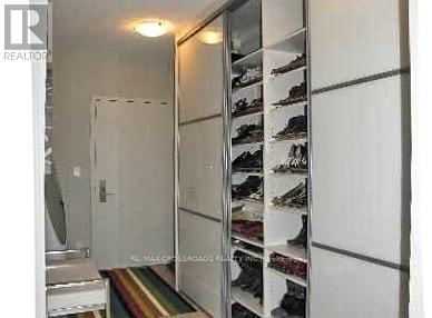 1209 - 126 Simcoe Street, Toronto, Ontario  M5H 4E6 - Photo 4 - C12927224