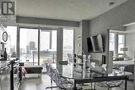 1209 - 126 Simcoe Street, Toronto, Ontario  M5H 4E6 - Photo 5 - C12927224