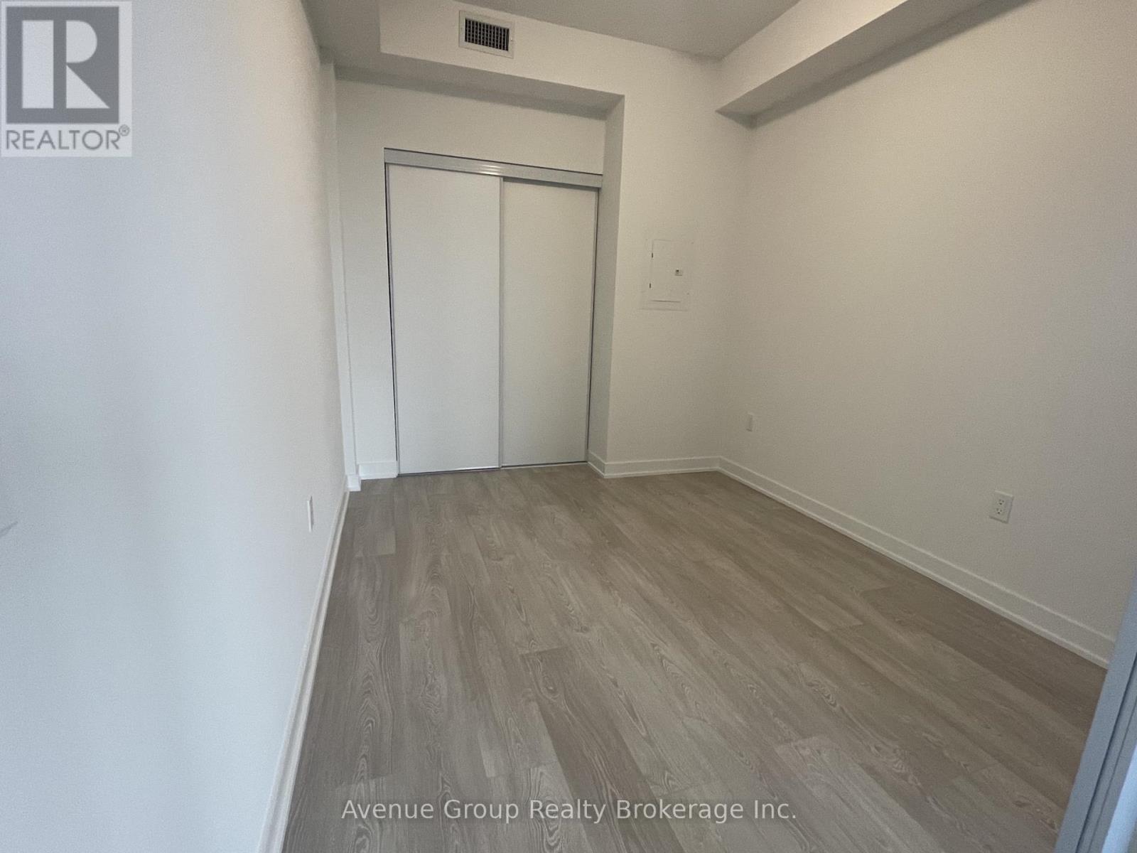 811 - 5 Quarrington Lane, Toronto, Ontario  M3C 0S5 - Photo 9 - C12927230