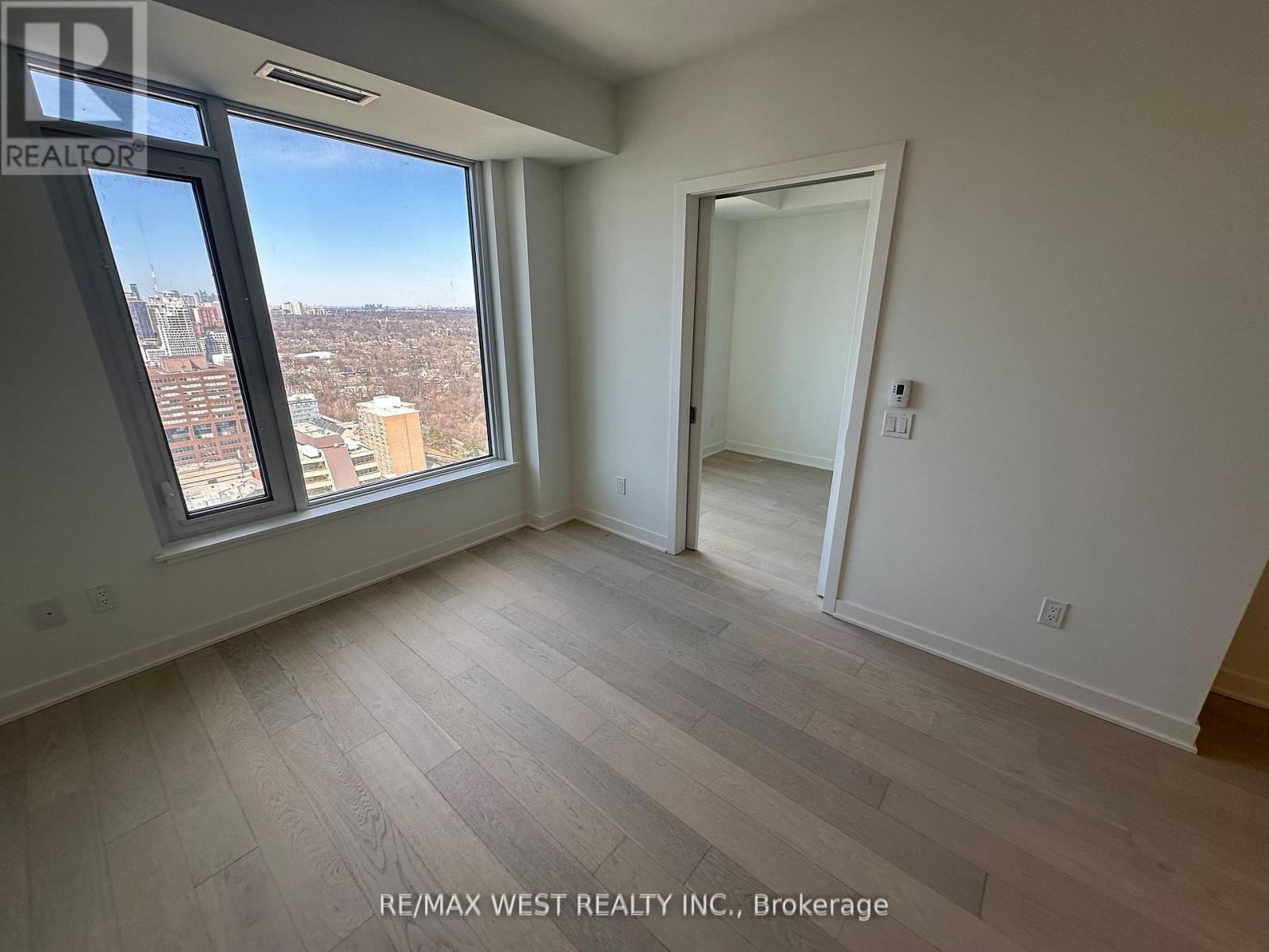 2804 - 11 Yorkville Avenue, Toronto, Ontario  M4W 0B7 - Photo 14 - C12927234