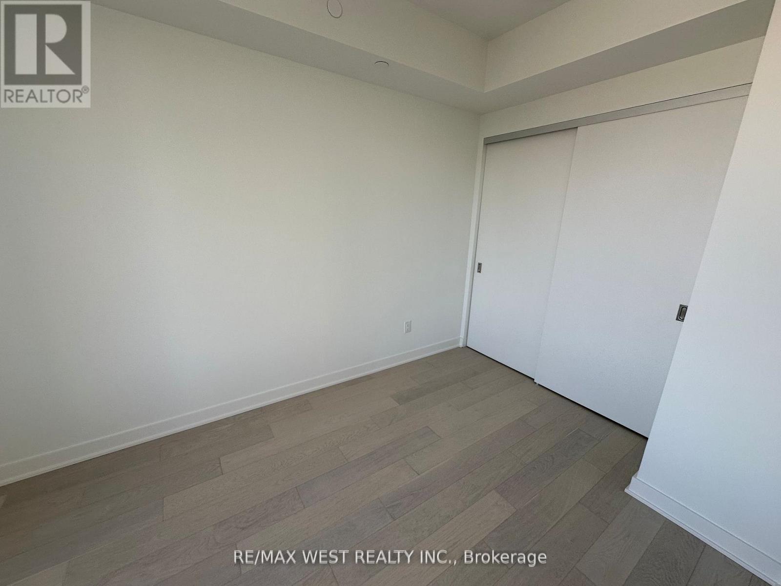 2804 - 11 Yorkville Avenue, Toronto, Ontario  M4W 0B7 - Photo 17 - C12927234