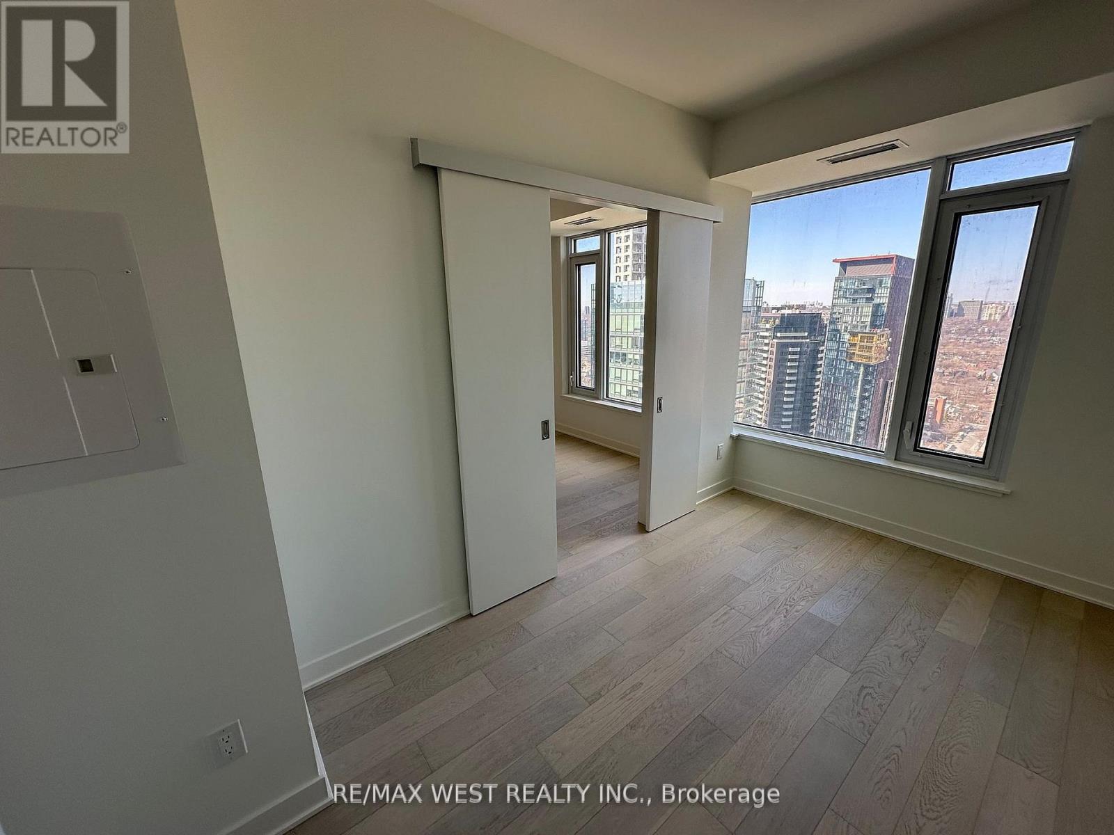 2804 - 11 Yorkville Avenue, Toronto, Ontario  M4W 0B7 - Photo 19 - C12927234