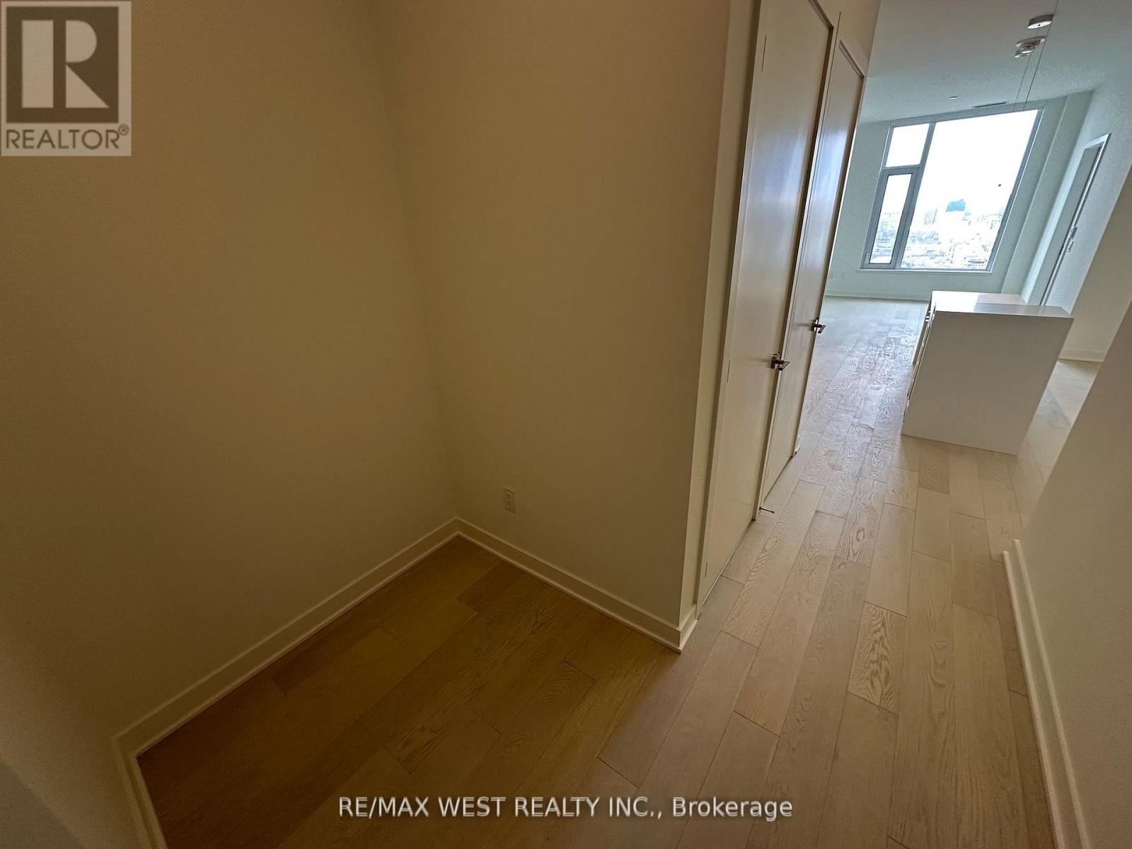 2804 - 11 Yorkville Avenue, Toronto, Ontario  M4W 0B7 - Photo 23 - C12927234