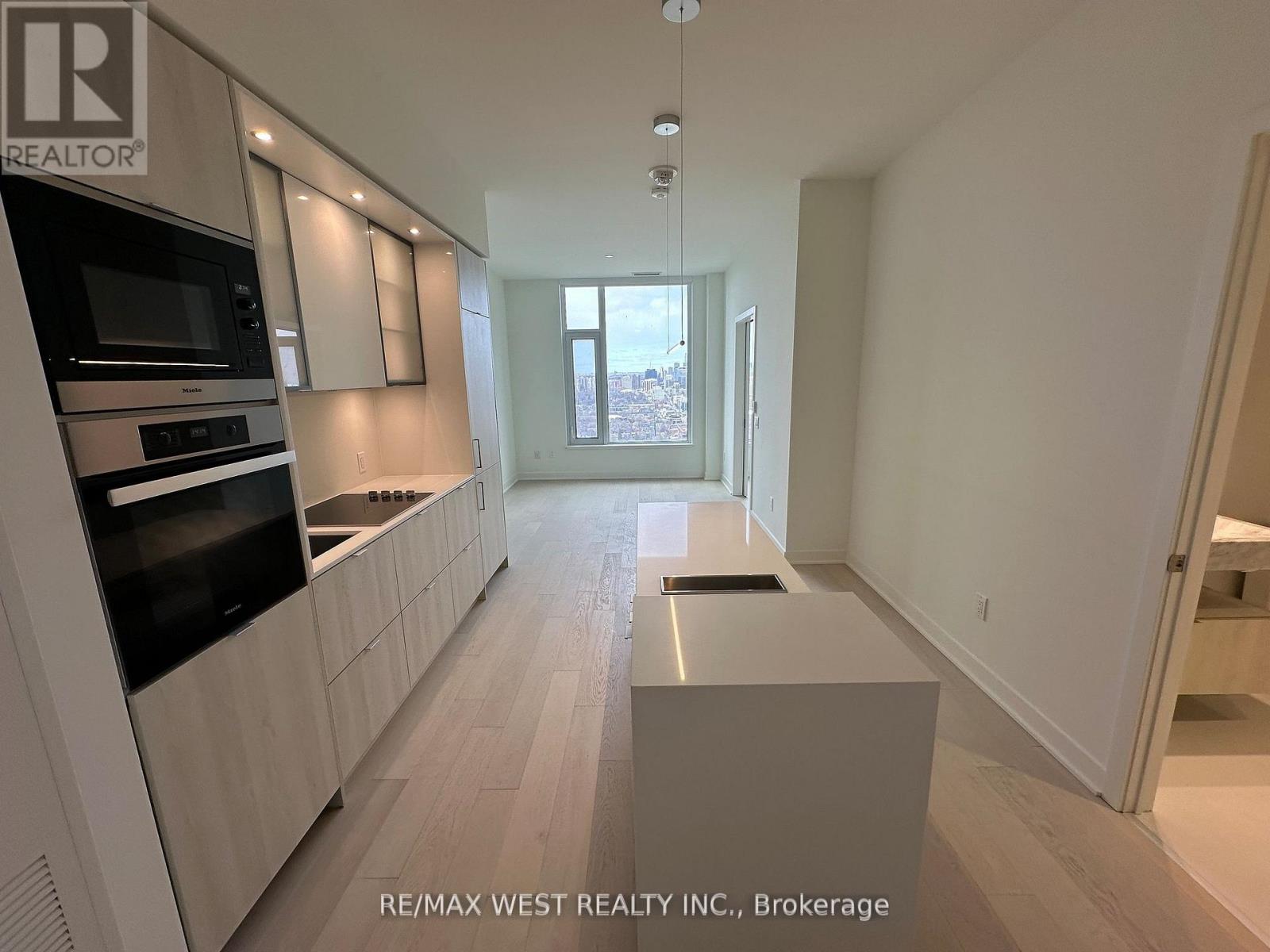 2804 - 11 Yorkville Avenue, Toronto, Ontario  M4W 0B7 - Photo 24 - C12927234