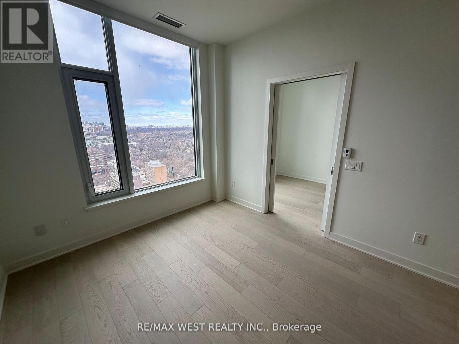 2804 - 11 Yorkville Avenue, Toronto, Ontario  M4W 0B7 - Photo 31 - C12927234