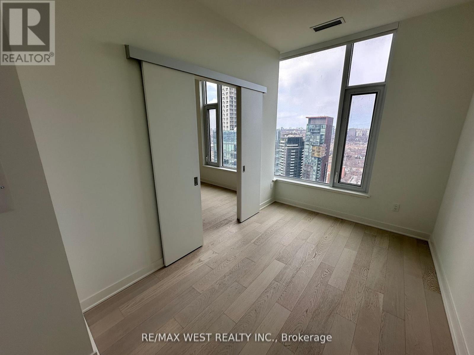 2804 - 11 Yorkville Avenue, Toronto, Ontario  M4W 0B7 - Photo 36 - C12927234