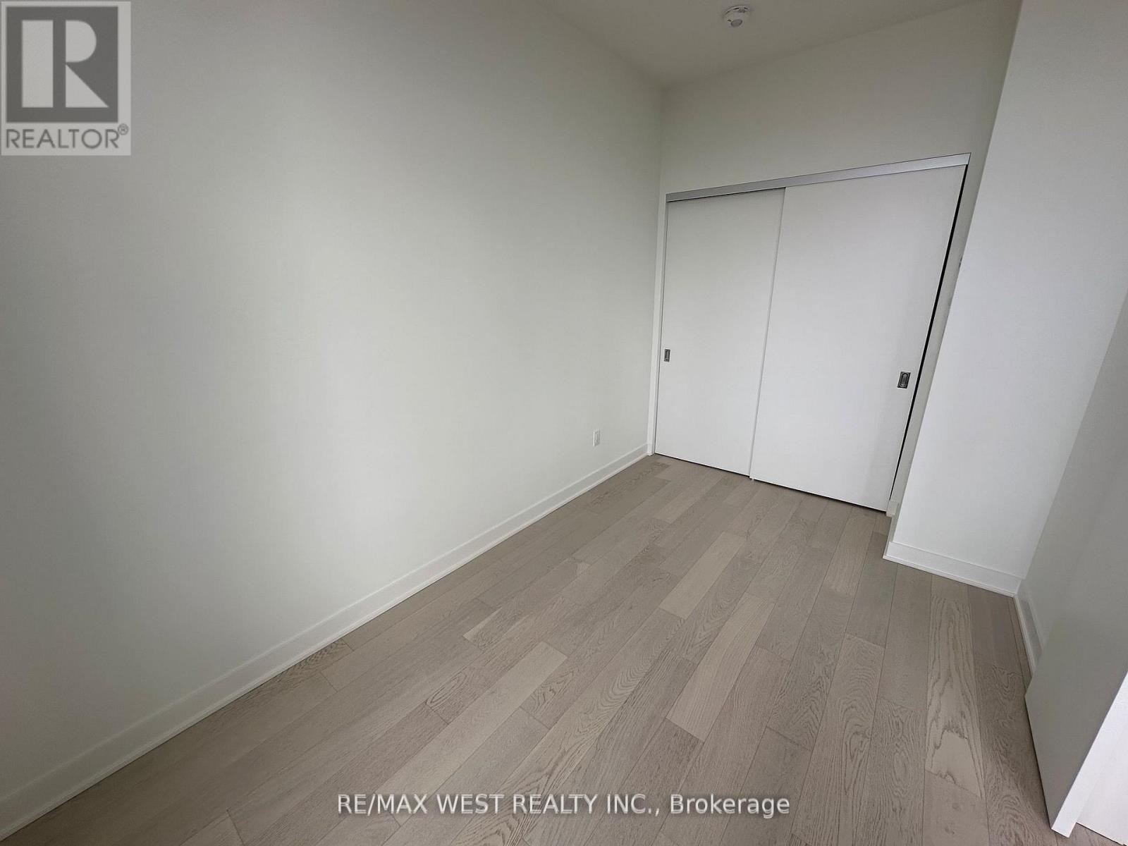 2804 - 11 Yorkville Avenue, Toronto, Ontario  M4W 0B7 - Photo 38 - C12927234