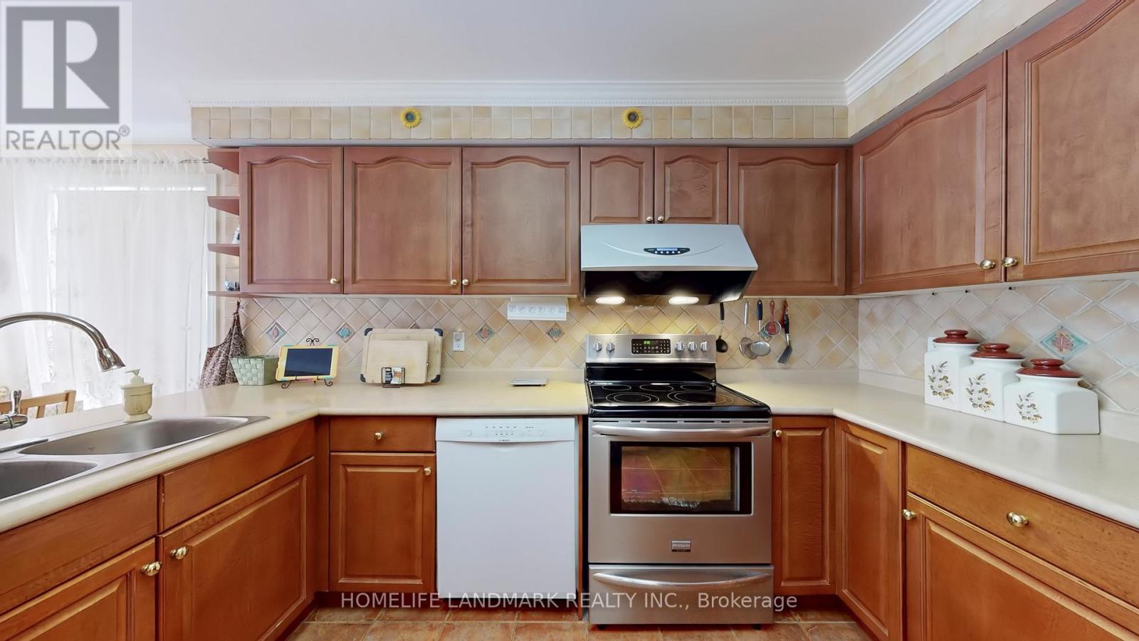 24 Todd Road, Ajax, Ontario  L1T 4C6 - Photo 11 - E12927250