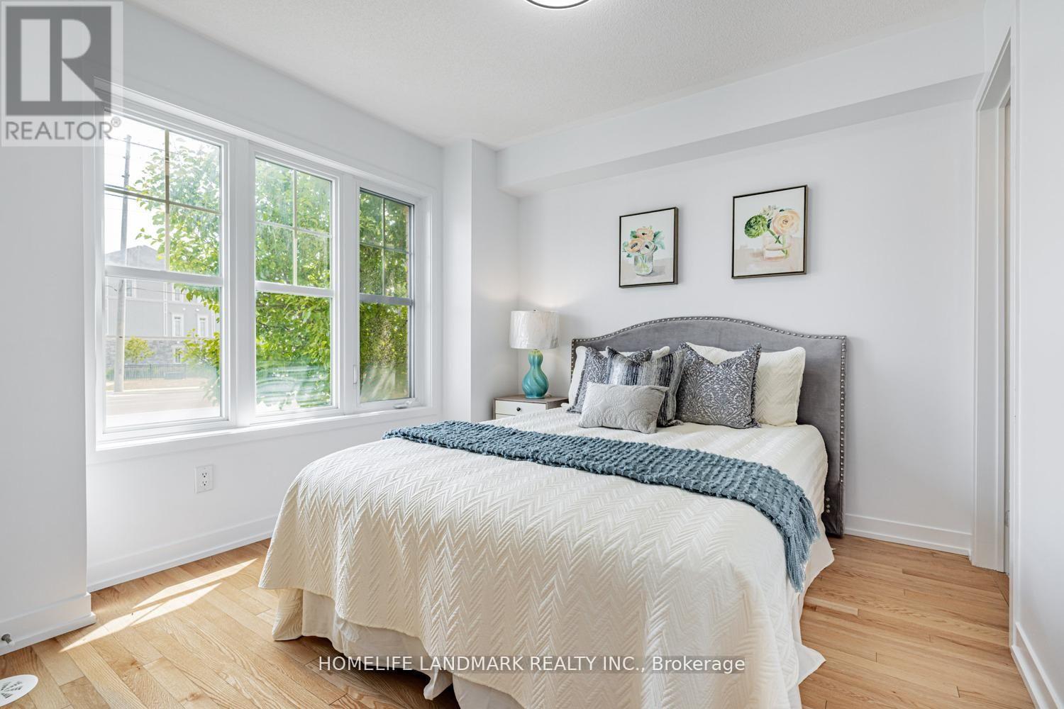 10606 Bathurst Street, Vaughan, Ontario  L6A 4Y4 - Photo 3 - N12927248