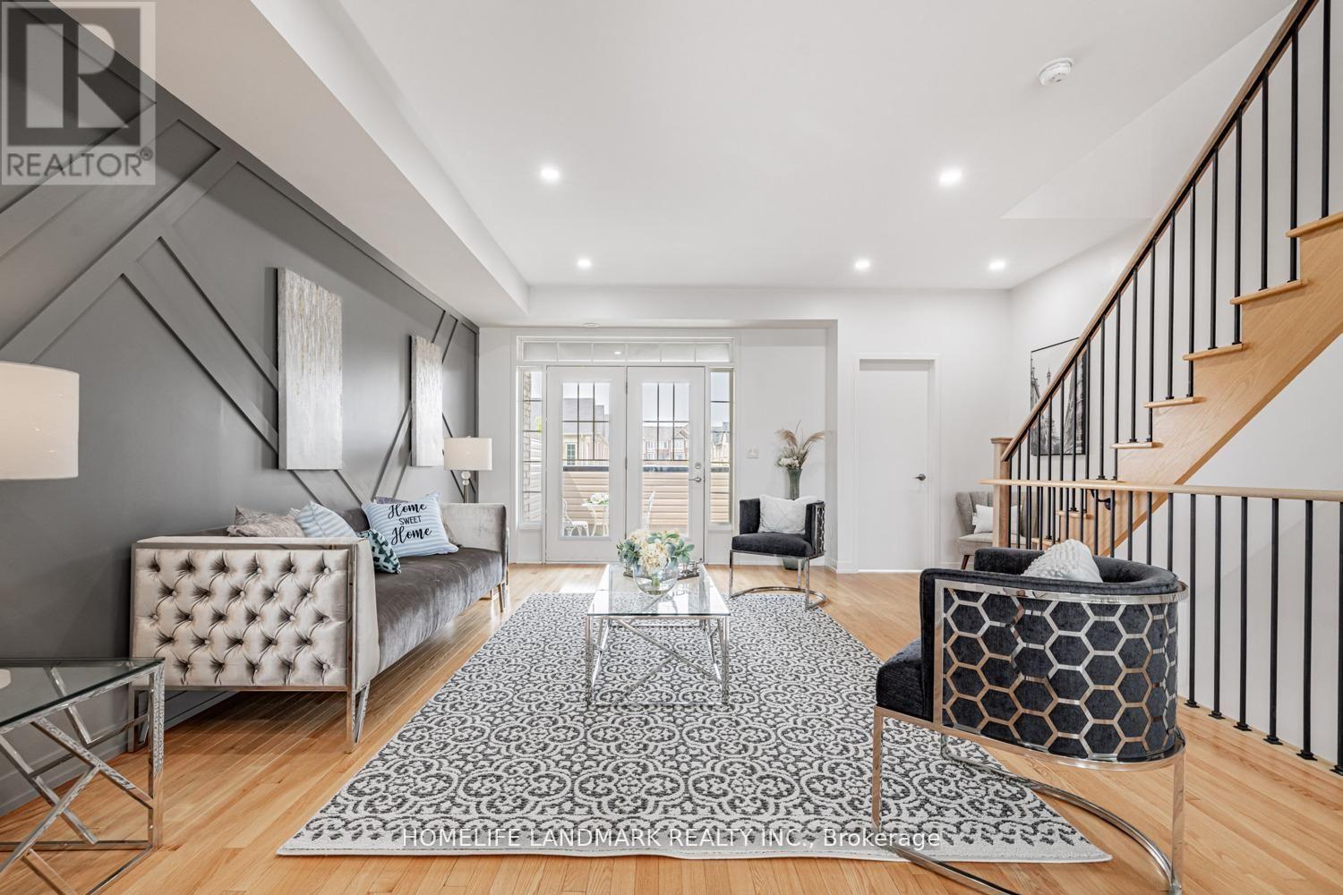 10606 Bathurst Street, Vaughan, Ontario  L6A 4Y4 - Photo 4 - N12927248