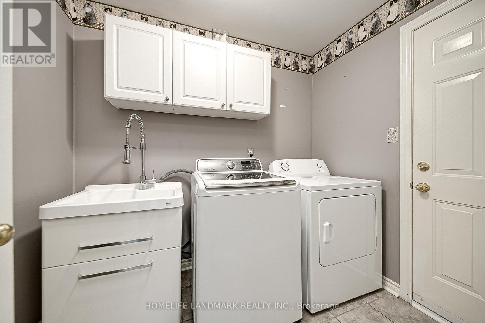 49 Eaglestone Lane, Barrie, Ontario  L4N 0J3 - Photo 8 - S12927254