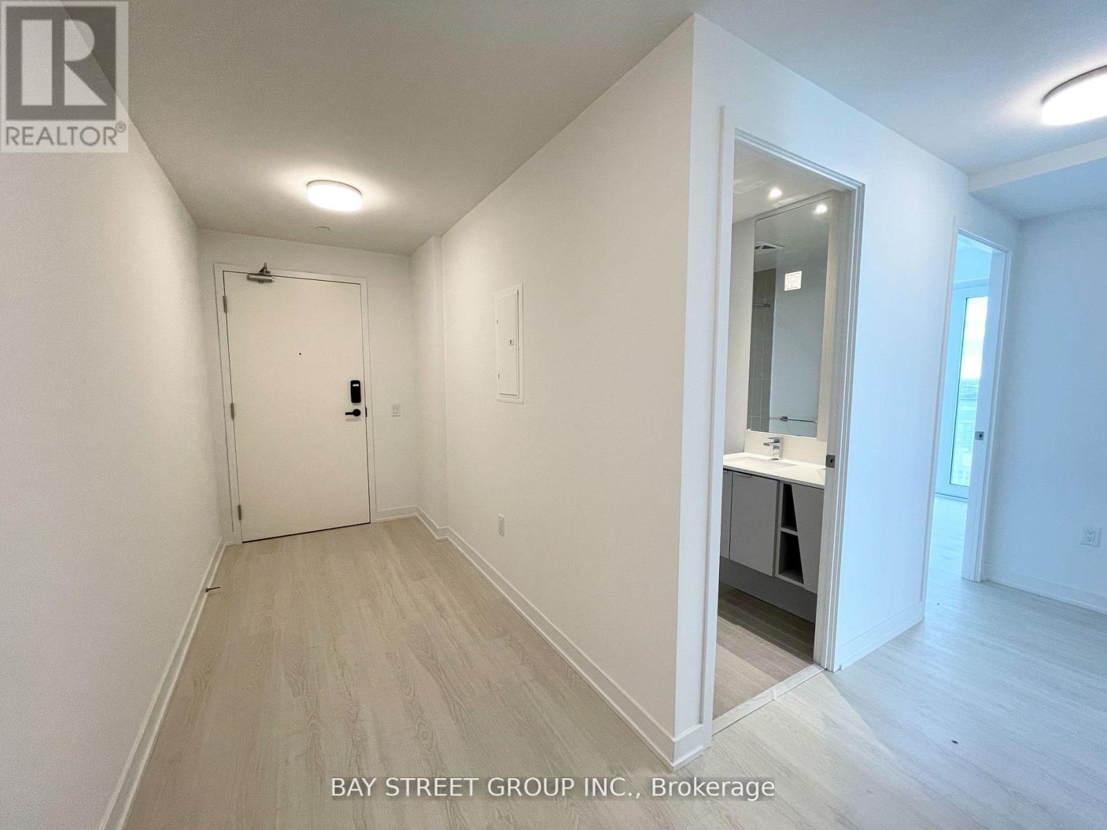 4604 - 3883 Quartz Road, Mississauga, Ontario  L5B 0M4 - Photo 2 - W12927226