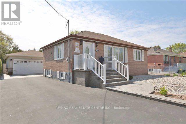 1016 PINEGROVE ROAD, Oakville, Ontario