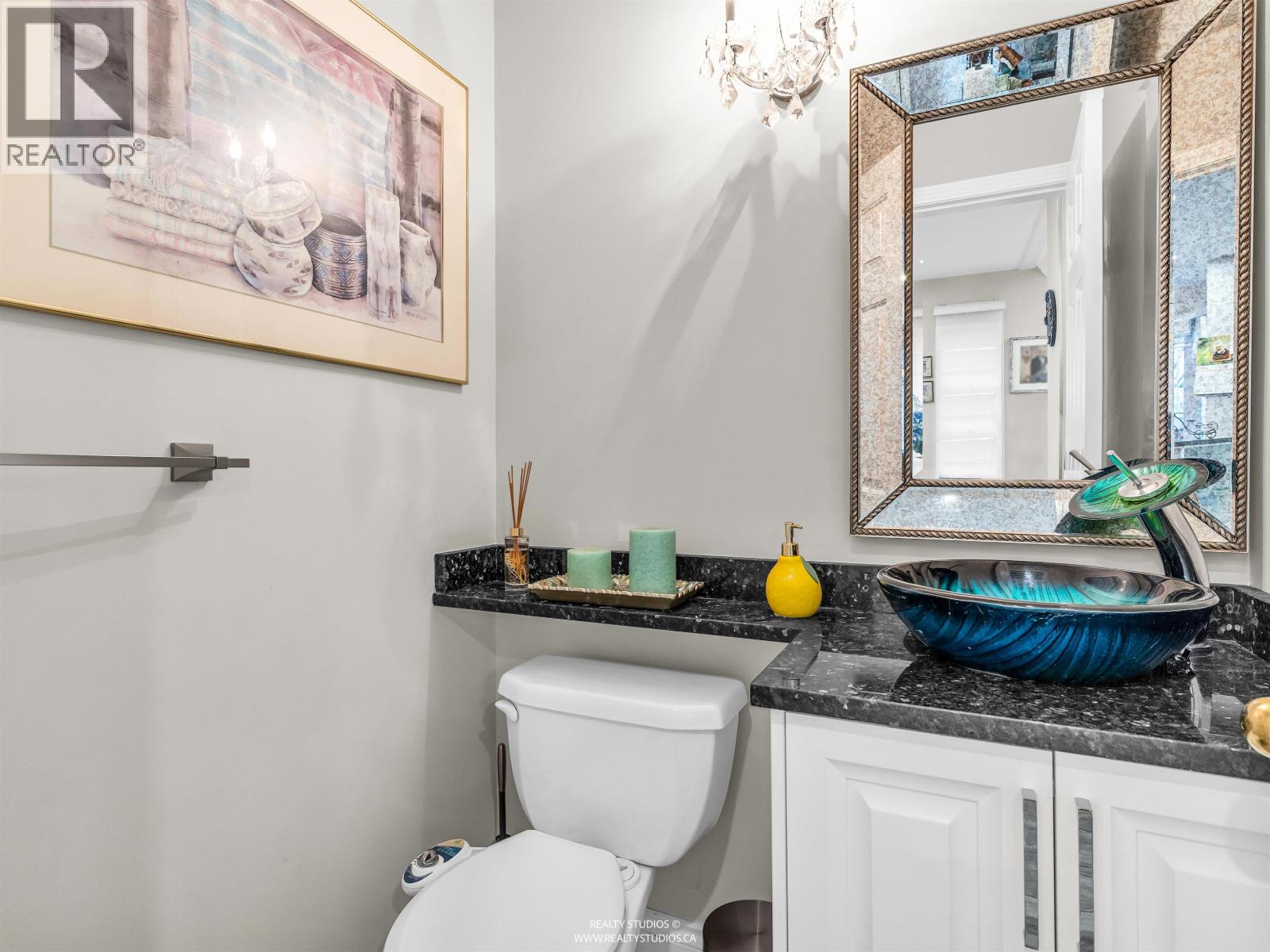 6 220 E Keith Road, North Vancouver, British Columbia  V7L 1V5 - Photo 8 - R3104221