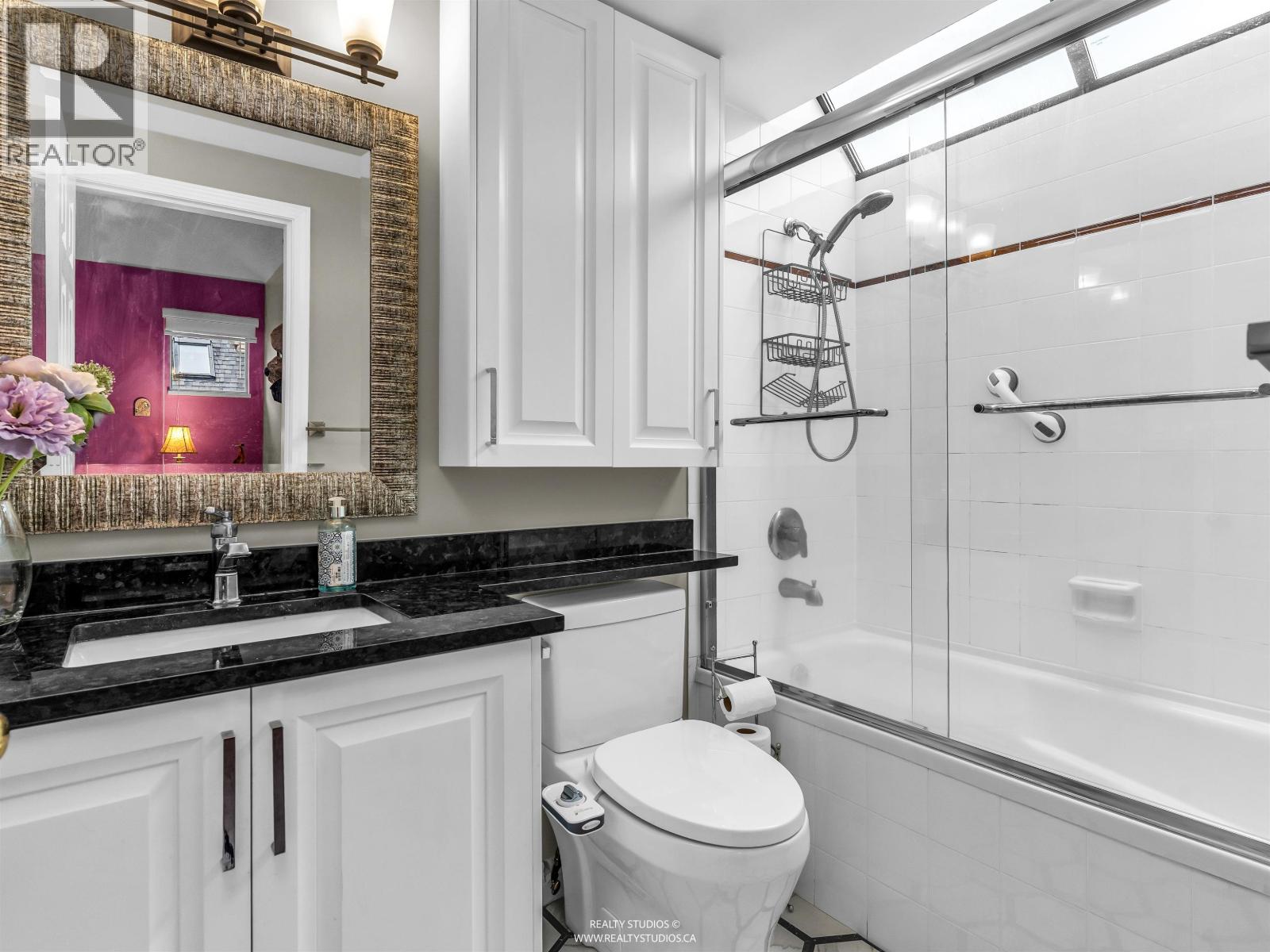 6 220 E Keith Road, North Vancouver, British Columbia  V7L 1V5 - Photo 11 - R3104221