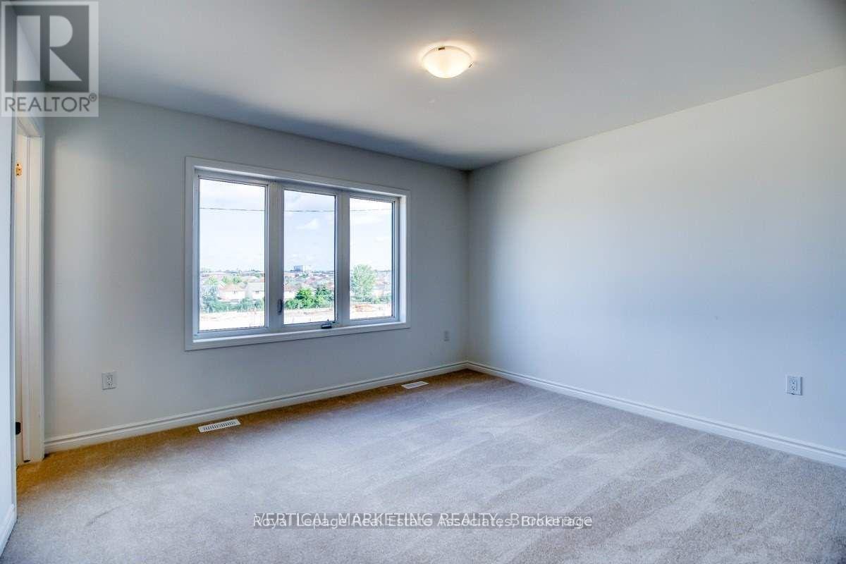 47 Routley Street, Kitchener, Ontario  N2R 0S2 - Photo 12 - X12927228