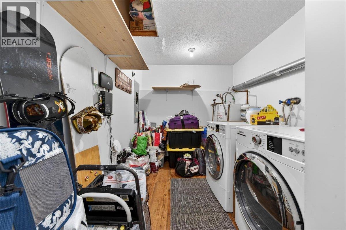 44 1240 Falcon Drive, Coquitlam, British Columbia  V3E 2B4 - Photo 2 - R3102516