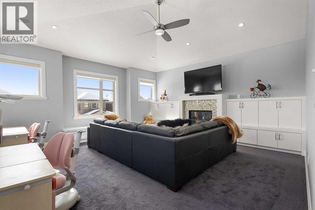 73 Wexford Crescent SW, Calgary, Alberta  T3H 0H1 - Photo 32 - A2296898