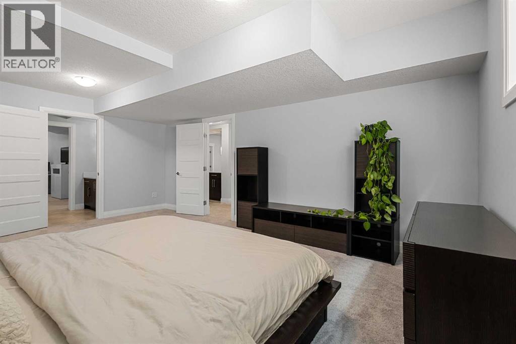 73 Wexford Crescent SW, Calgary, Alberta  T3H 0H1 - Photo 39 - A2296898