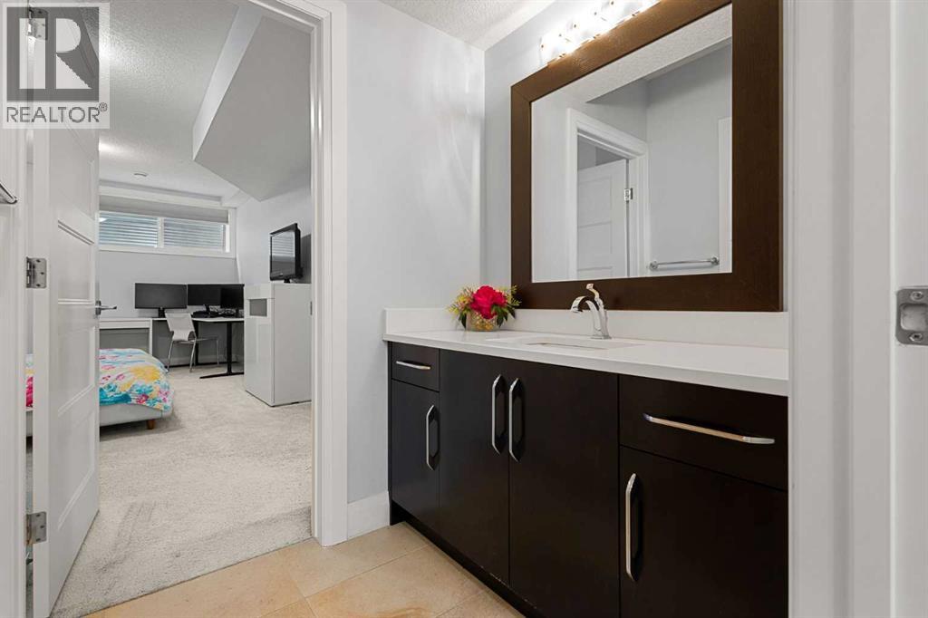 73 Wexford Crescent SW, Calgary, Alberta  T3H 0H1 - Photo 40 - A2296898