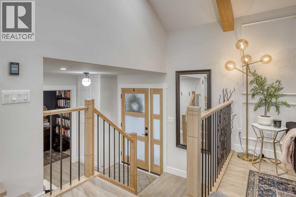 168 Oakside Circle, Calgary, Alberta  T2V 4H2 - Photo 6 - A2296519