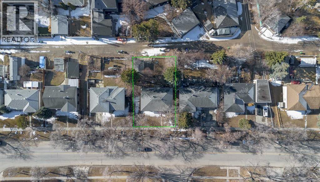 967 Northmount Drive NW, Calgary, Alberta  T2L 0B1 - Photo 2 - A2296549