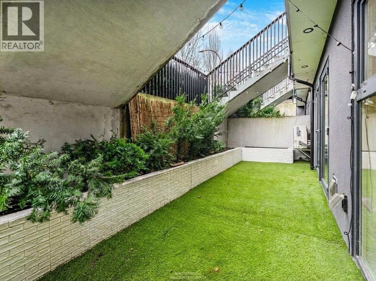 102 649 E 3rd Street, North Vancouver, British Columbia  V7L 1G6 - Photo 31 - R3104188