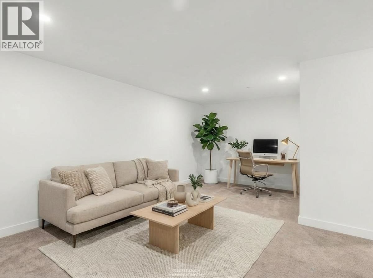 102 649 E 3rd Street, North Vancouver, British Columbia  V7L 1G6 - Photo 27 - R3104188