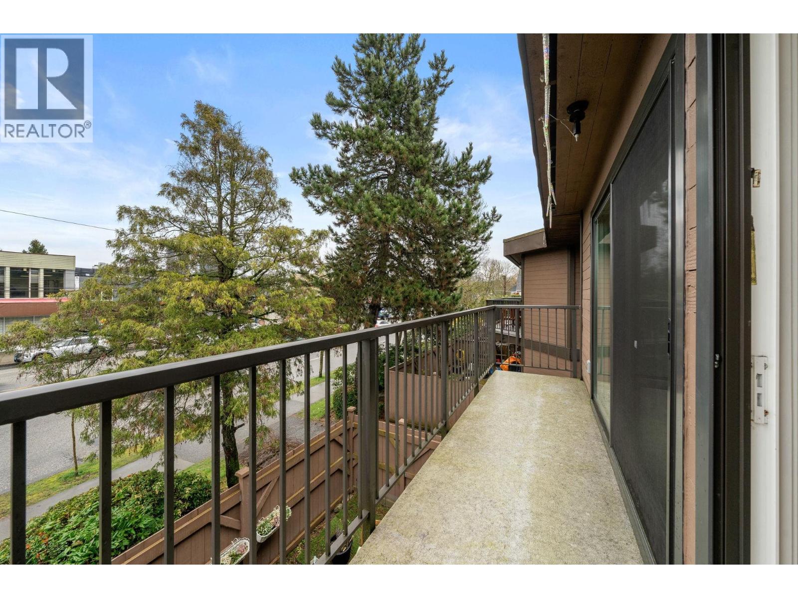 204 3136 Kingsway, Vancouver, British Columbia V5R 5K1 - Photo 3 - R3100378