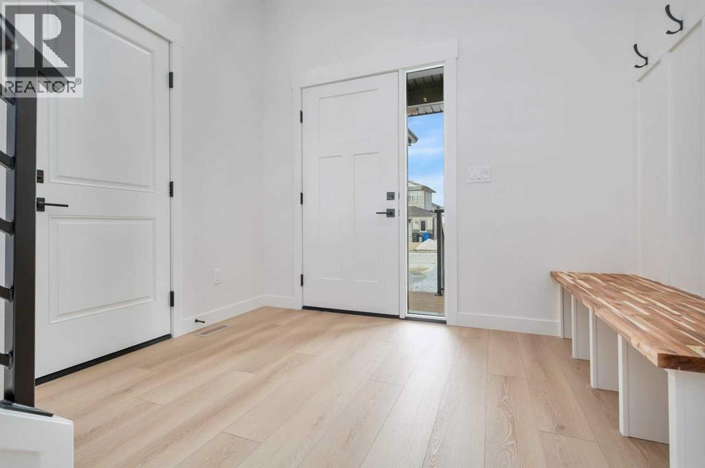 77 Maclean Close, Blackfalds, Alberta  T4M 0H4 - Photo 3 - A2289299