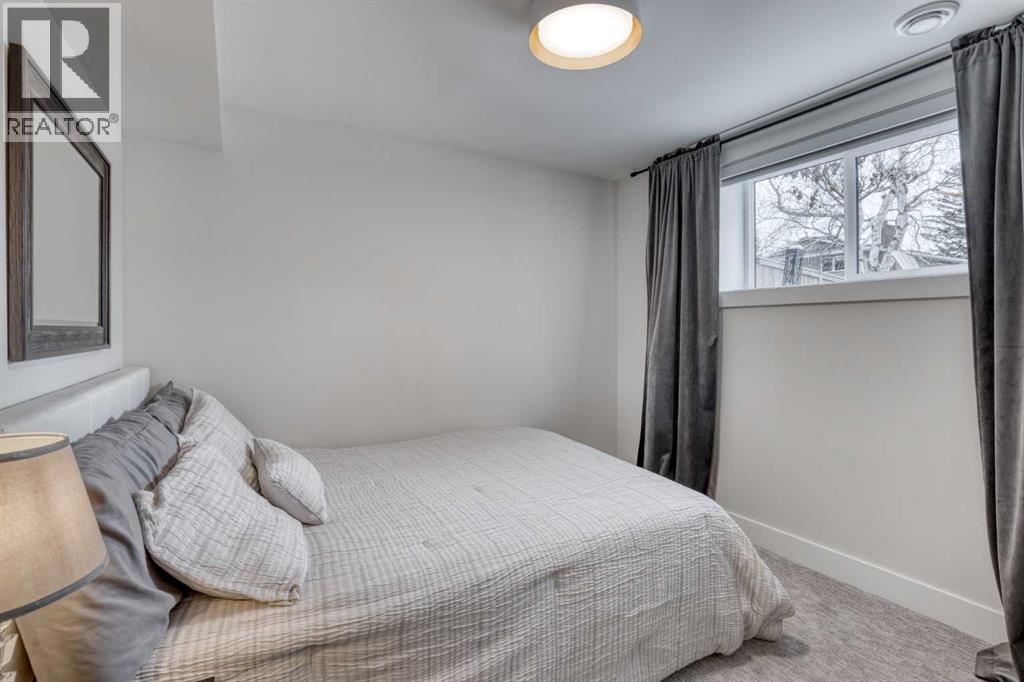 168 Oakside Circle, Calgary, Alberta  T2V 4H2 - Photo 38 - A2296519