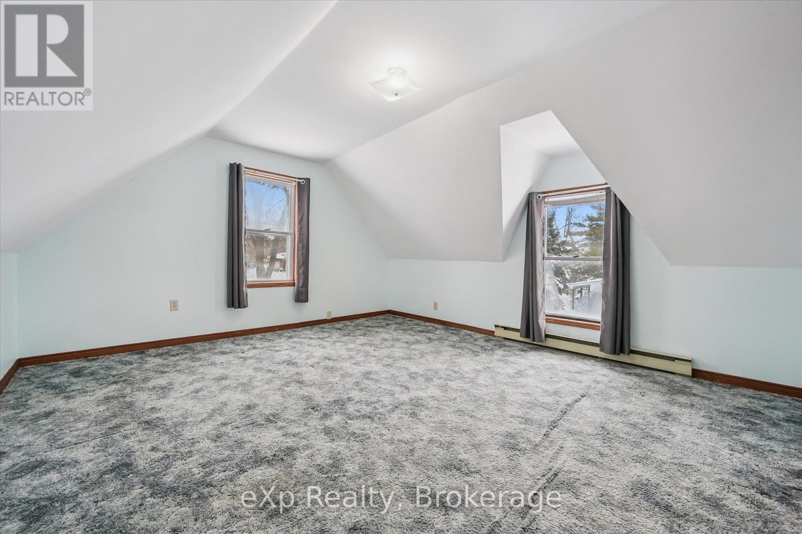 8 West Street, Perth East (Milverton), Ontario  N0K 1M0 - Photo 26 - X12927276