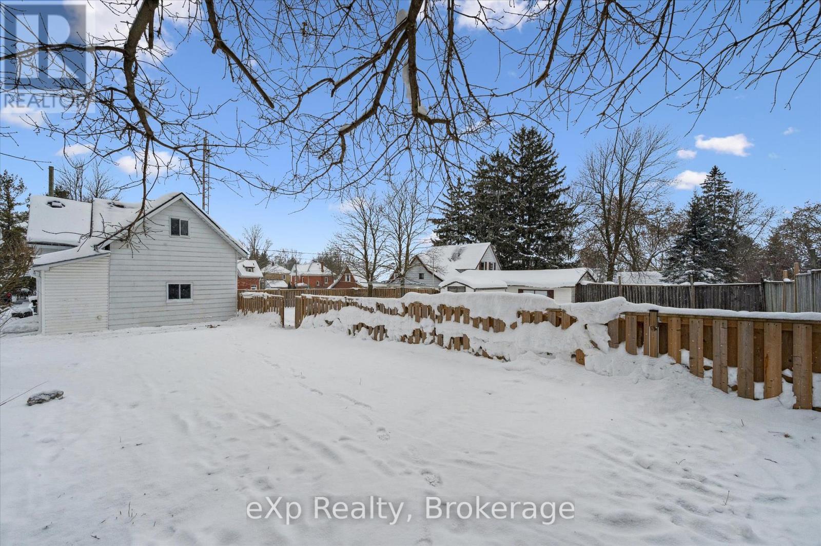 8 West Street, Perth East (Milverton), Ontario  N0K 1M0 - Photo 36 - X12927276