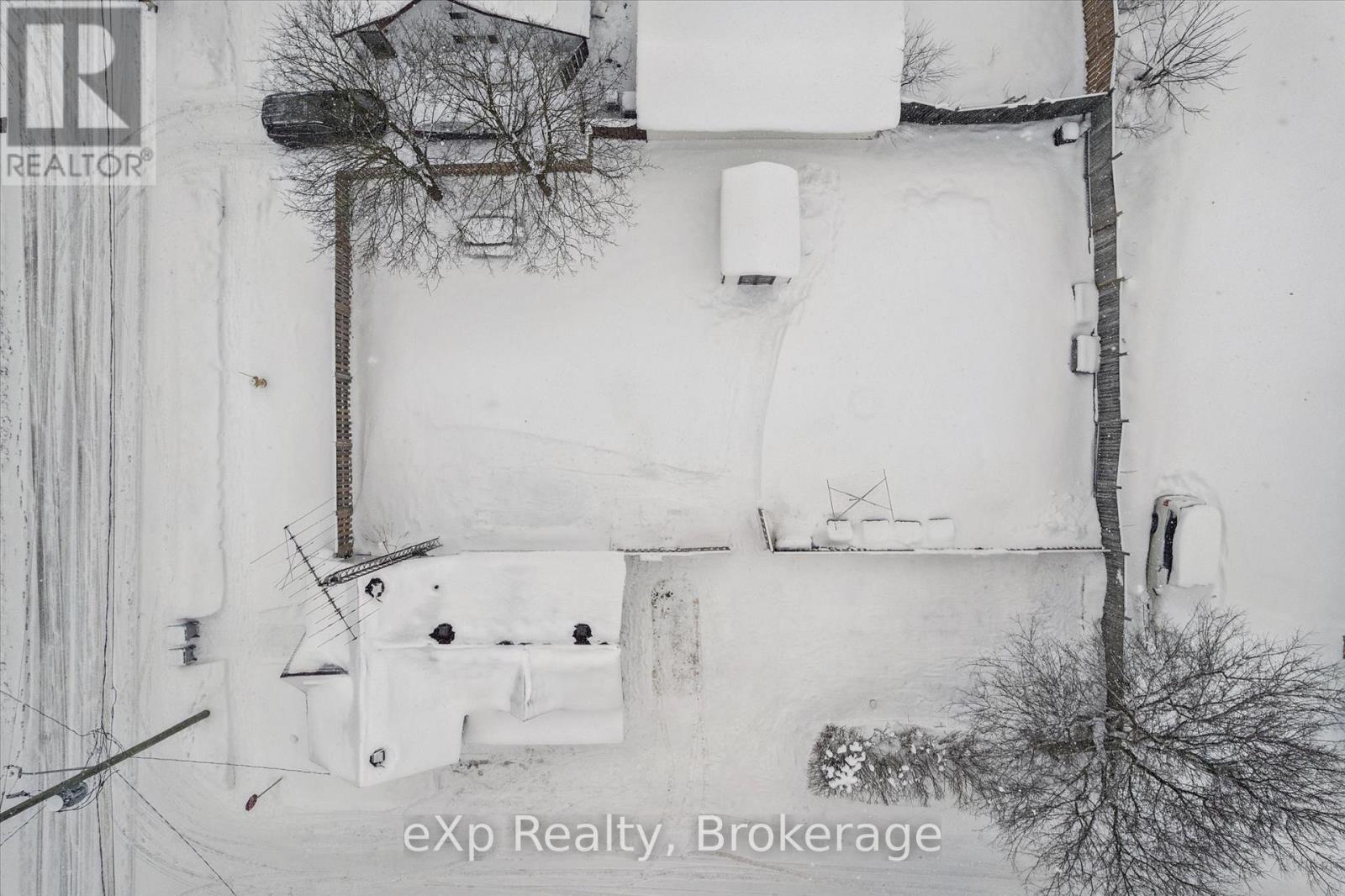 8 West Street, Perth East (Milverton), Ontario  N0K 1M0 - Photo 44 - X12927276