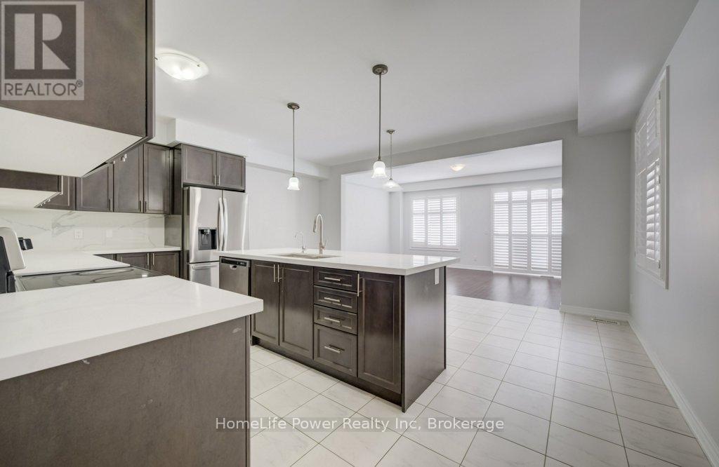 56 Reistwood Drive, Kitchener, Ontario  N2R 0N8 - Photo 6 - X12927302