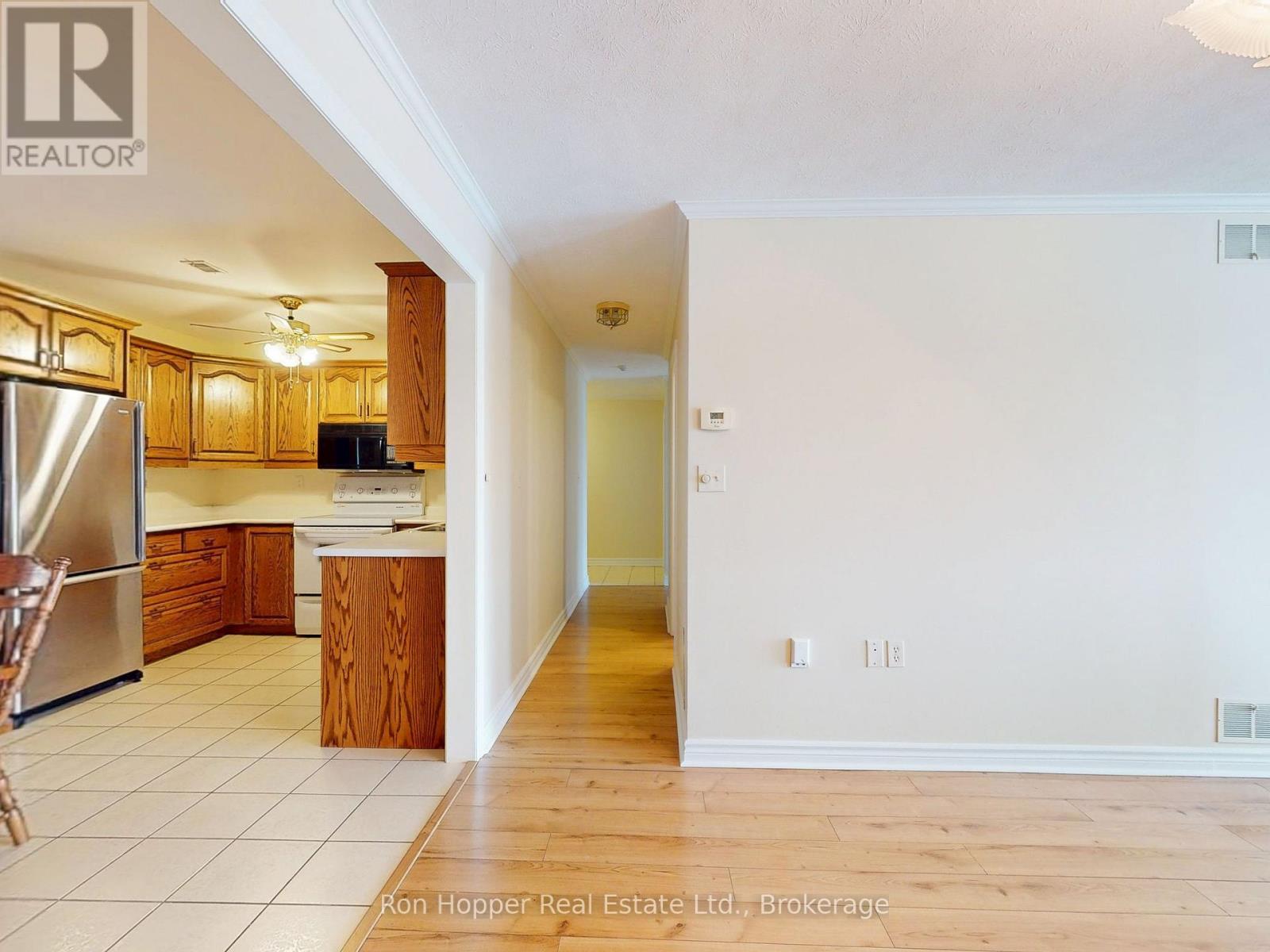 303 - 2555 3rd Avenue W, Owen Sound, Ontario  N4K 6T8 - Photo 11 - X12927342