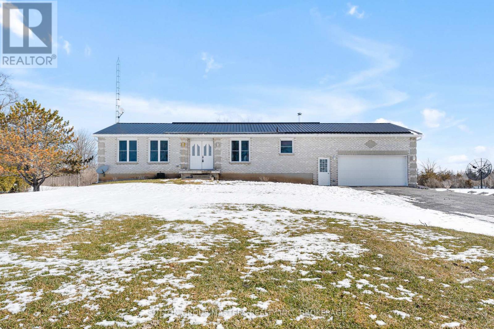 446 PETWORTH ROAD, Stone Mills, Ontario