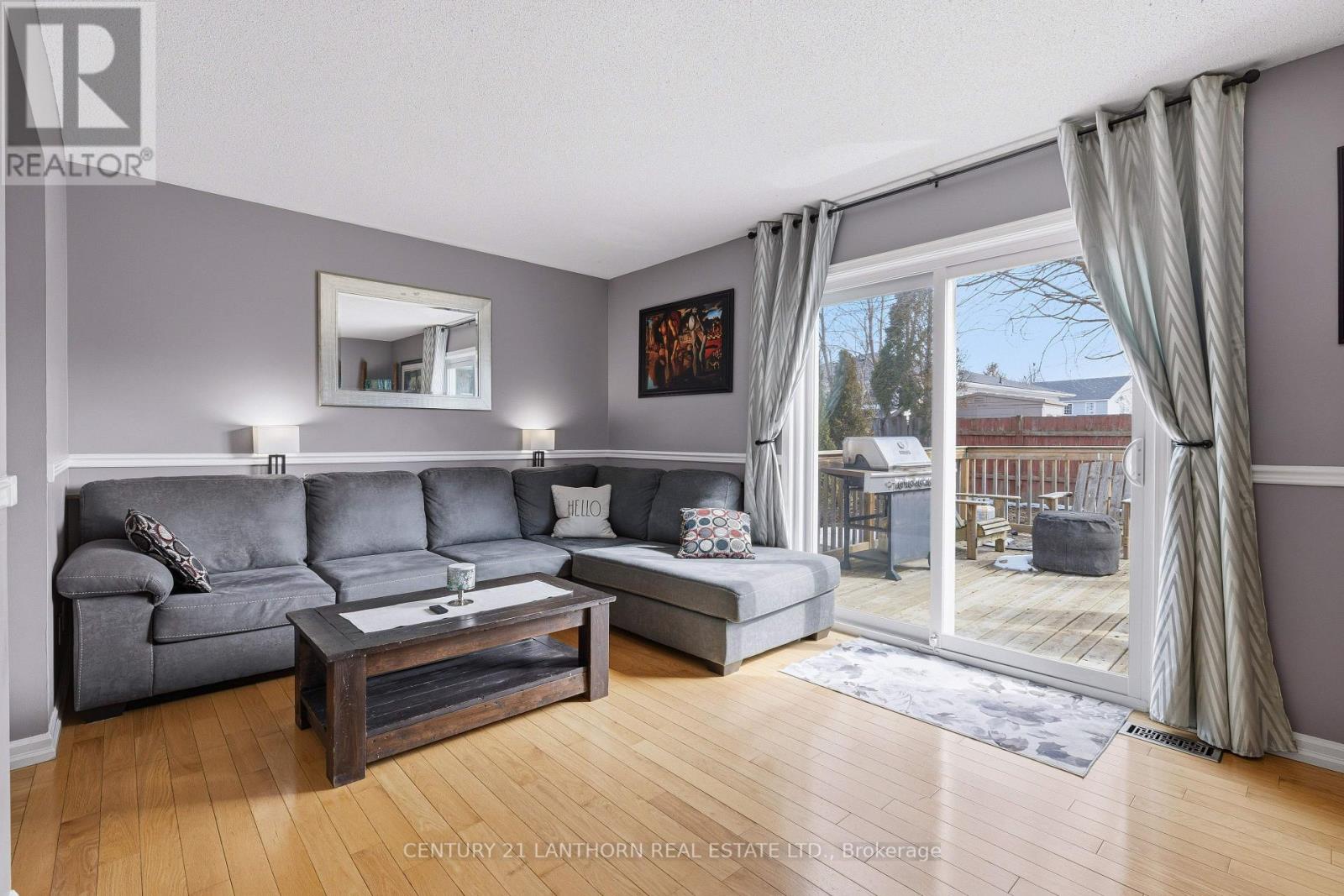 880 Walker Court, Kingston, Ontario  K7M 8L2 - Photo 14 - X12927326